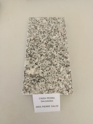 Gris Pierre Salée